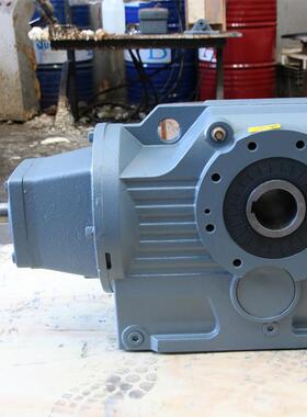 齿轮减速机厂家 五星KAB57-102.88-0.75KW减速机 源头厂家