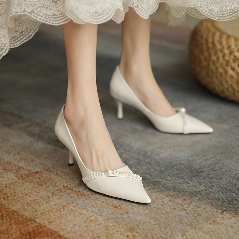 法式优雅尖头单鞋女2022年新款百搭矮个子鞋女显高细跟珍珠高跟鞋,女鞋,浅口单鞋,淘宝优惠券,粉丝福利购,淘宝优惠卷