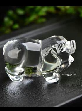纯天然白色水晶生肖猪风水摆件