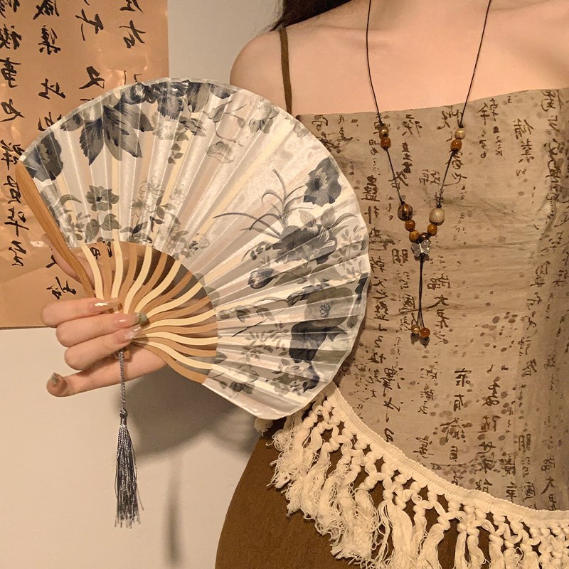 古风折叠扇子随身携带新中式配旗袍马面裙汉服折扇夏天国风中华娘