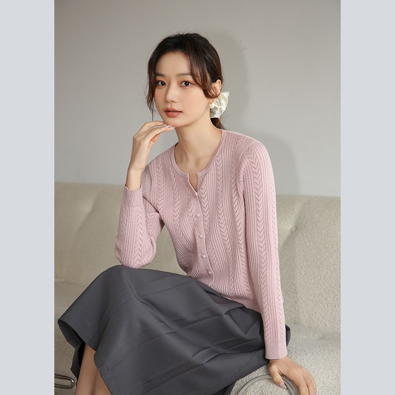 奈格薇儿小个子镂空毛衣女春秋2024新款宽松显瘦圆领针织开衫外套