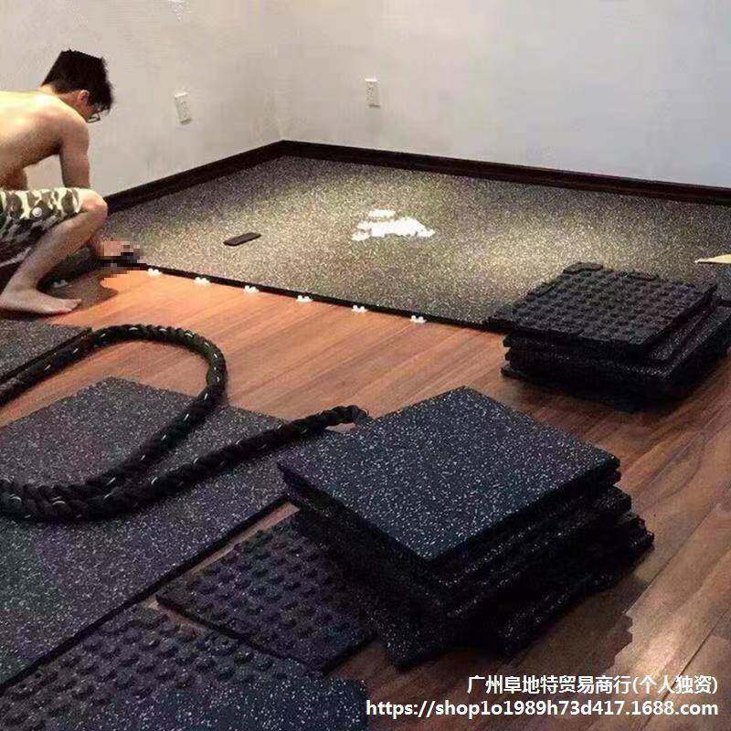 专业健身房橡胶隔音地垫室内户外大面积防震运动地板跳绳减垒德株