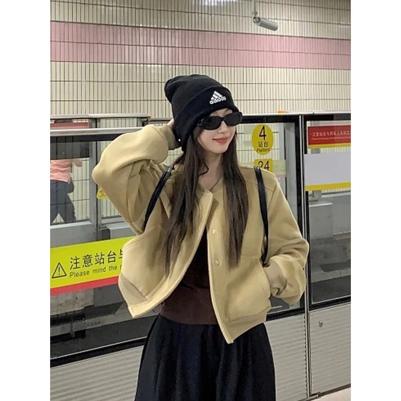 已出货卡其色立领棒球服外套秋季款女高级设计感小个子宽松短款