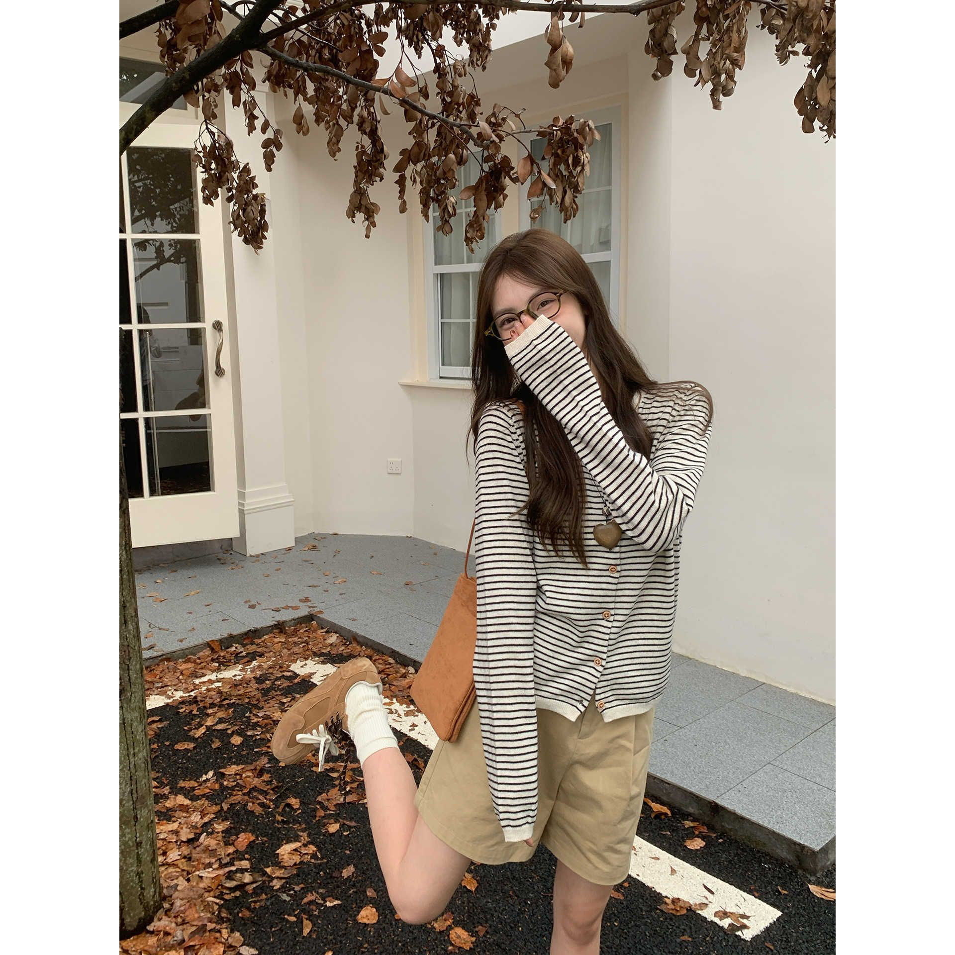 已出货长袖开衫上衣女韩系新款秋冬穿搭修身毛衣百搭外套