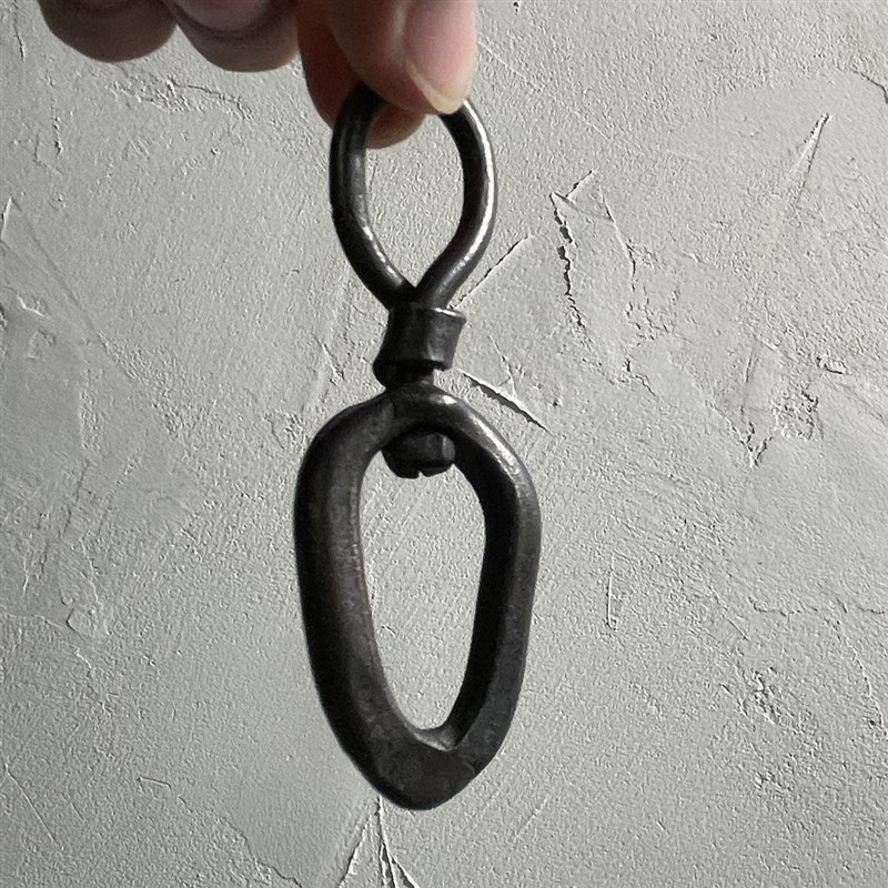 东际器物手工锻打铁艺8字环万向旋转钩转接吊钩茶室房屋吊挂