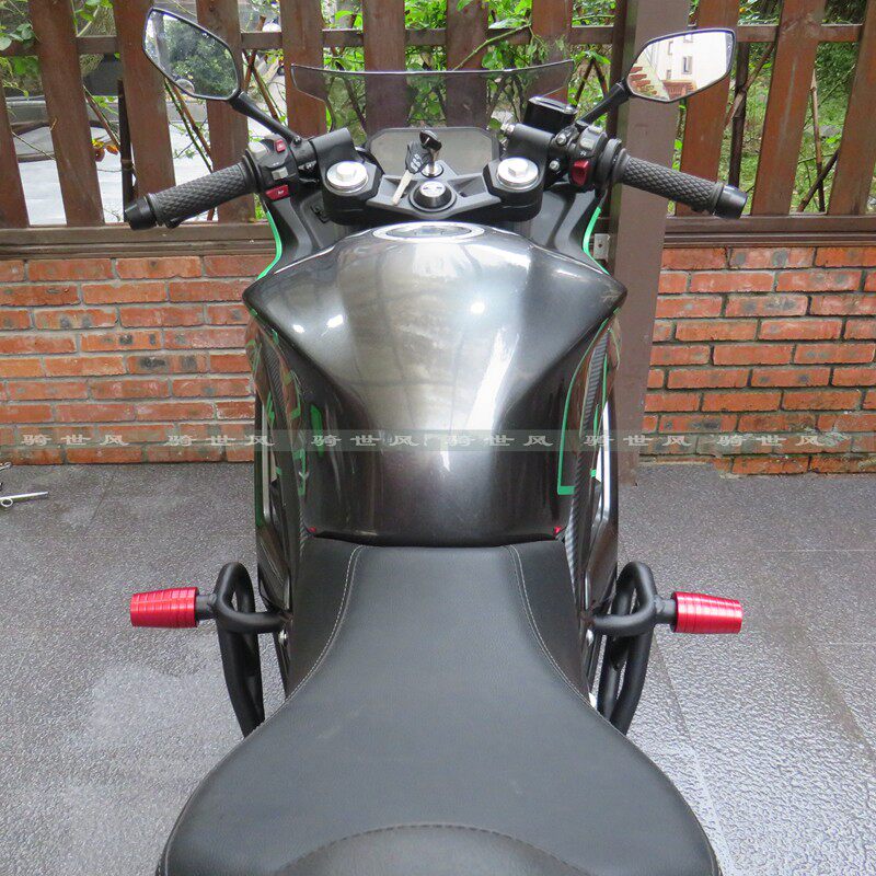 适用无极250RR跑车竞技杠防摔杠LX250GS-3护杠保险杠无损改装