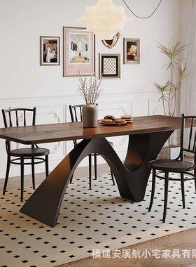 法式UVG复古客茶厅家用餐桌洽意极简实木餐桌会客谈式办公桌吃饭