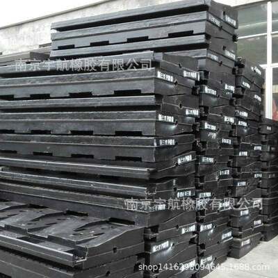 铁路YH34543道口板50P铁路铺面厂板胶嵌丝橡水泥枕P60平交道口垫