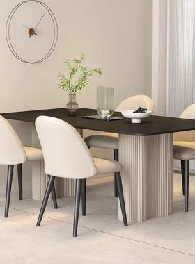 黑色岩板方餐桌新意式高端现代纯简约家用2025小户FDR型长形吃款