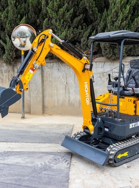 跨境履带式迷你小挖机 新款HT18L小型挖掘机 1800KG农用微型钩机