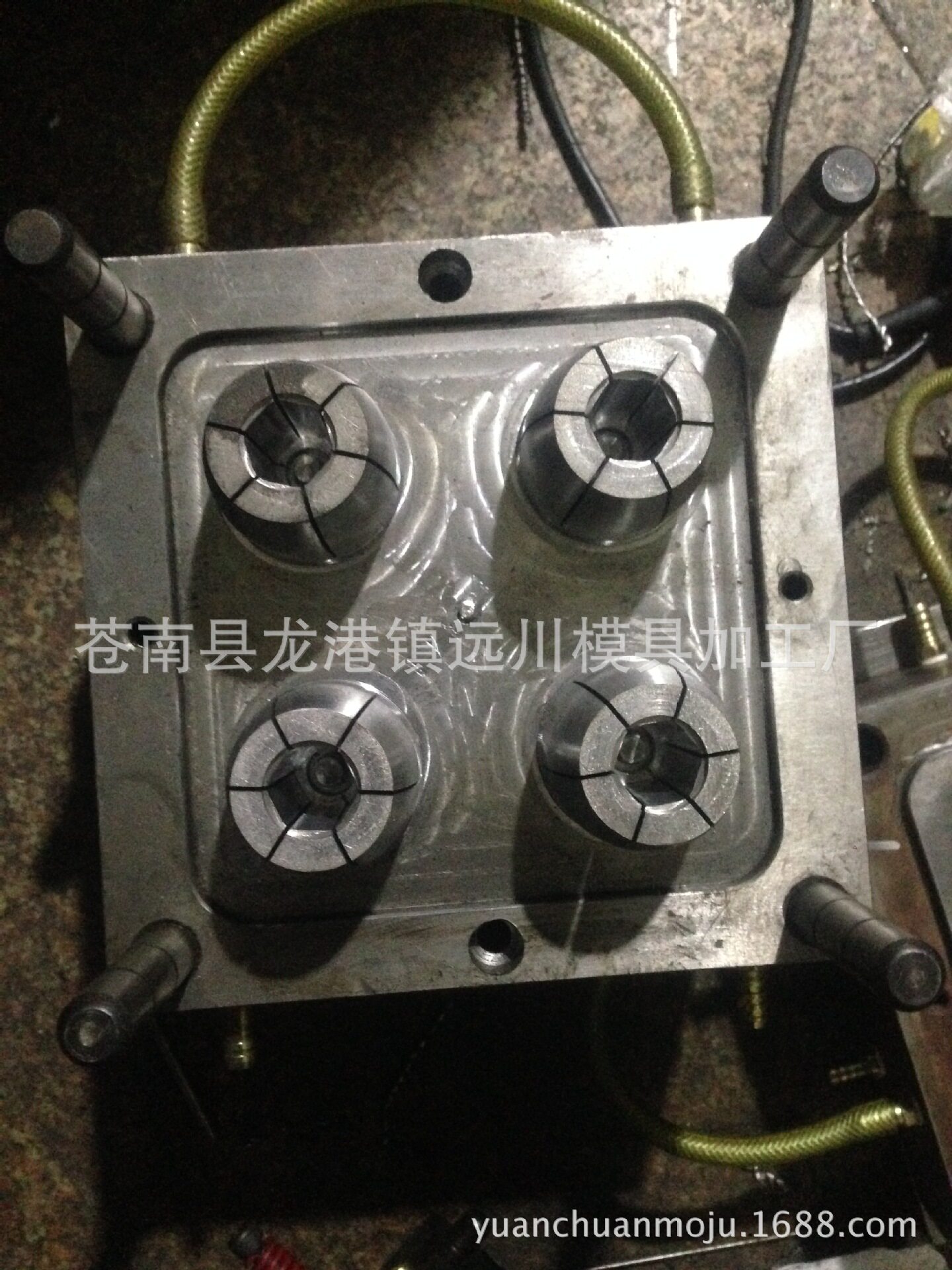 圆形塑料模具配件厂家直销