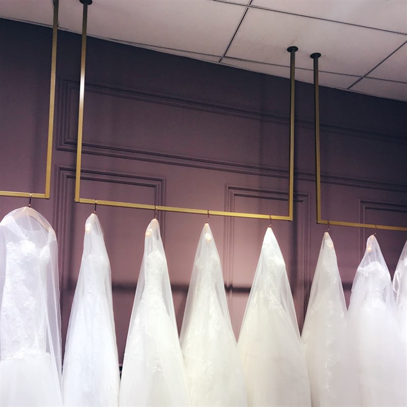 服装店墙上展示架货架婚纱店陈列架上墙吊顶挂架悬挂吊杆新款金色