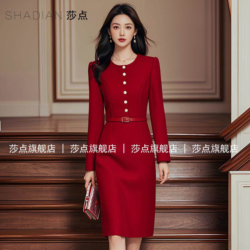 今年流行红色连衣裙女2025春秋新款修身显瘦优雅时尚假两件长裙