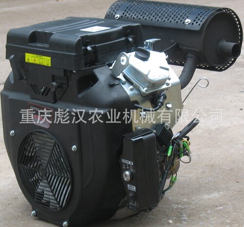 大型马路切割机专用动力-“彪汉”2V78双缸汽油发动机，22P马力。