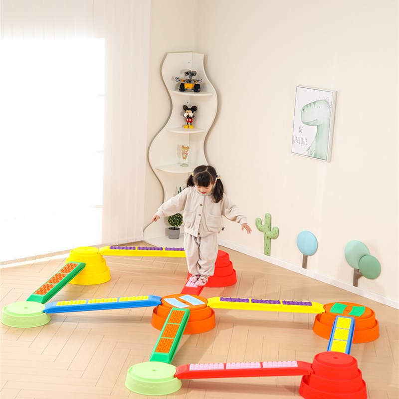 感统训练器材儿童独木桥平衡木室内家用 脚踩触觉平衡板过河石