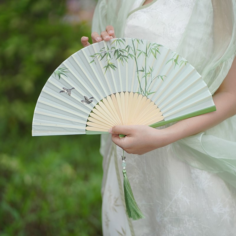 古风竹子折扇女夏手工竹制扇骨流苏装饰古典优雅便携小扇子