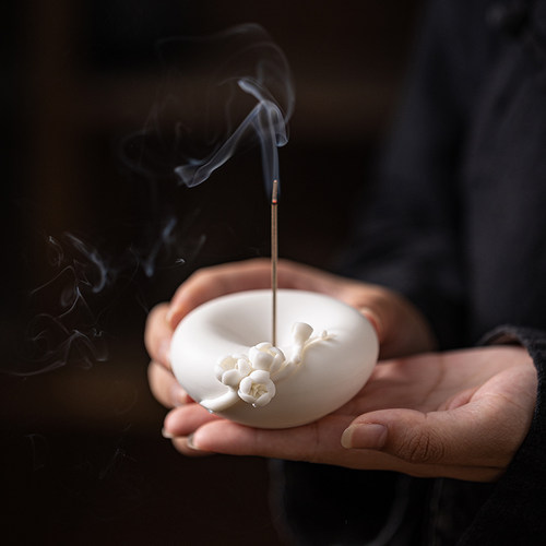 白瓷手工捏花梅花线香插家用室内茶桌创意香座香托立式香台小摆件