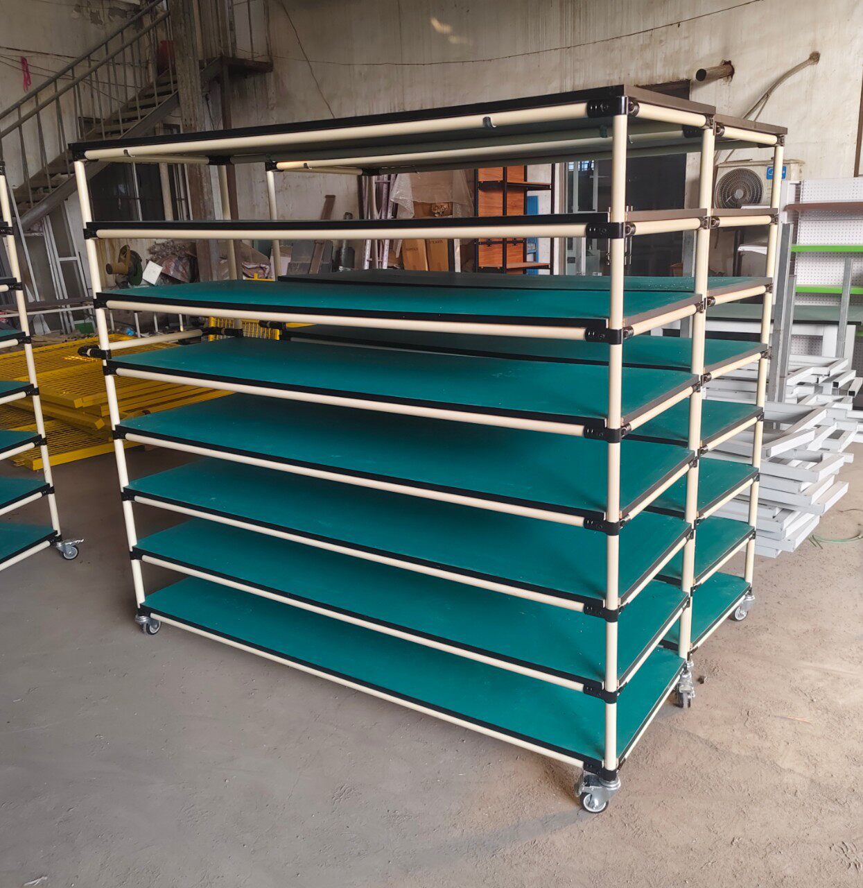 天津厂家专业生产防静电工作台 流水线工作台 精益管线棒周转车