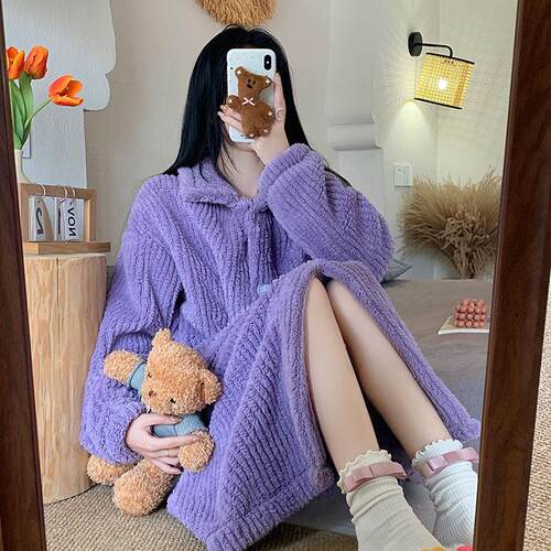 新中式紫色加厚保暖珊瑚绒睡袍女冬季加绒宽松大码200斤长款睡裙