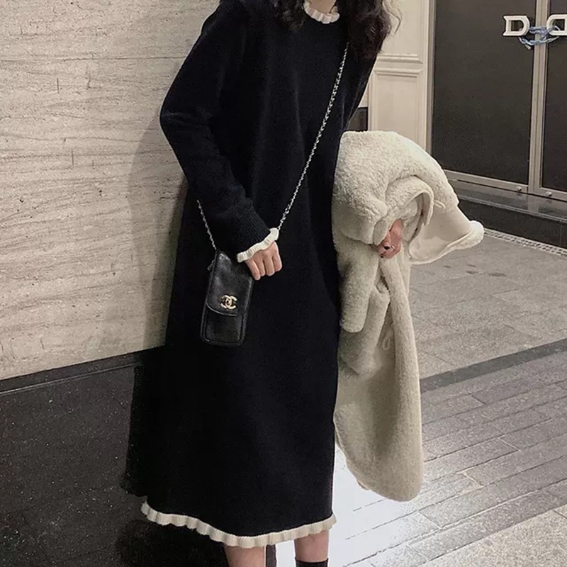 法式赫本风小黑裙配大衣的毛衣裙内搭针织打底连衣裙女秋冬小个子