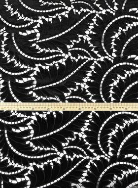绣花刺M6143B绣料满镂幅涤面纶刺绣面料布叶子形状激绣空绣花光布