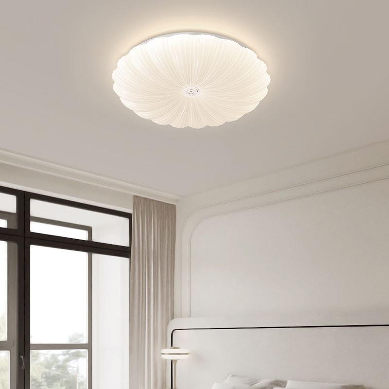 led室贝壳吸顶卧灯北欧用现代简约客厅家灯卧室灯眼三250色护变光