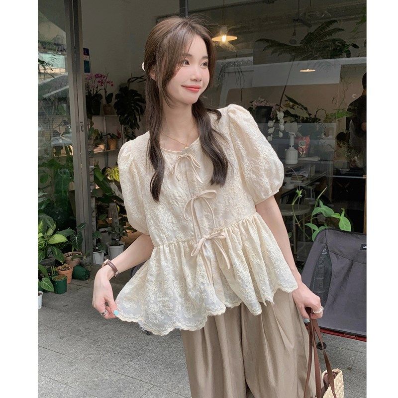 大码女装2024夏季胖mm甜美圆领蕾丝勾花衬衫+高腰阔腿裤显瘦套装