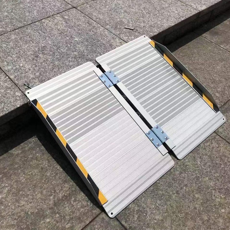 轮椅无障碍移动坡道板楼梯卸拉装车斜坡踏板上台阶汽车铝合金折叠