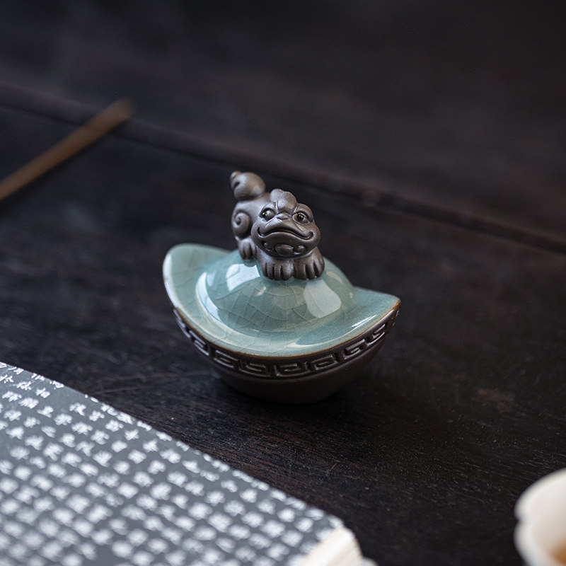 陶瓷哥窑茶宠可养小貔貅摆件钳子茶玩手工创意茶桌茶道配件手把件