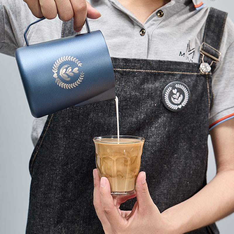 意式咖啡尖嘴拉花杯304不锈钢拉花缸450/600ml打奶泡缸咖啡器具