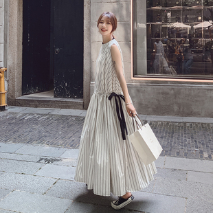 复古无袖 2021夏季 法式 女装 连衣裙超仙显瘦气质温柔风条纹长裙 新款