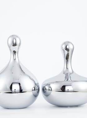 现代轻奢北欧简约银电色玻璃处镀摆件装样板房售楼A3保龄客厅软饰