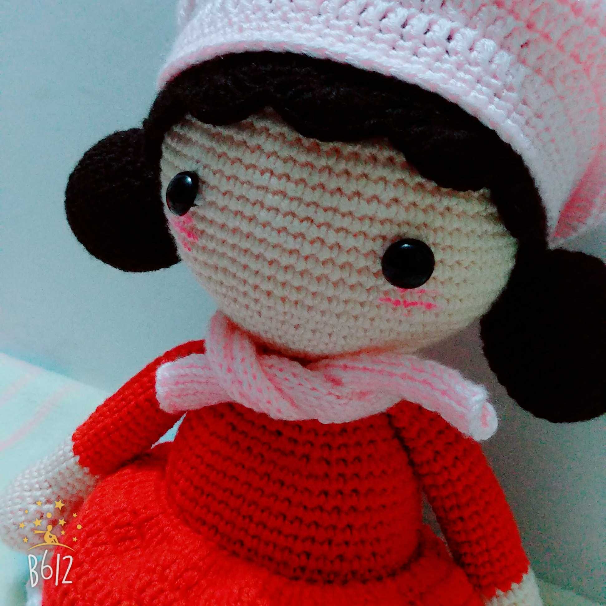 芒果家diy纯手工钩针钩织戴贝雷帽的小姑娘小女孩毛线玩偶成品