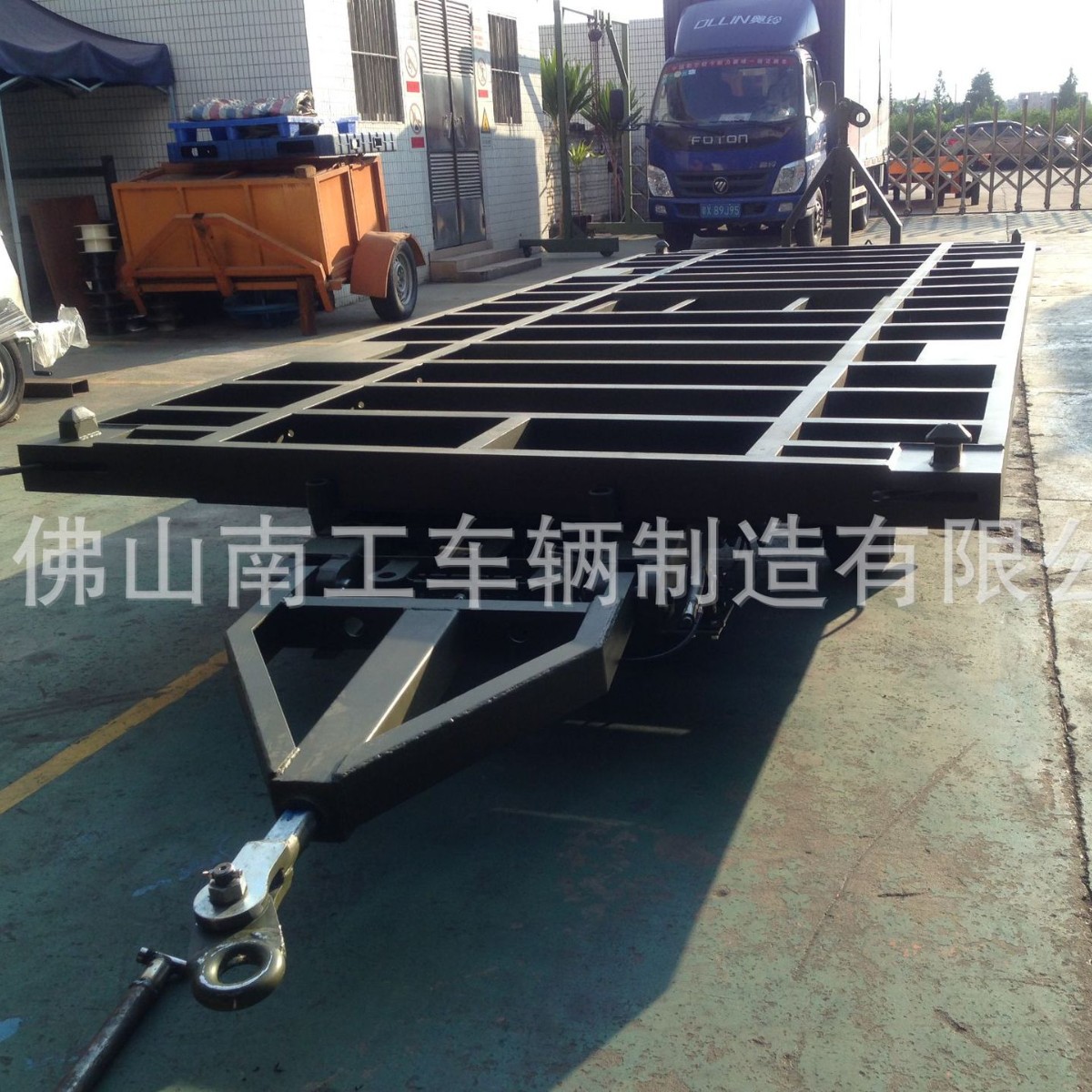 20吨20尺重型集装箱平板拖车