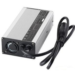 12V8A铅酸电池充电器胶体蓄电池充电器  12V50AH -80AH铅酸电池