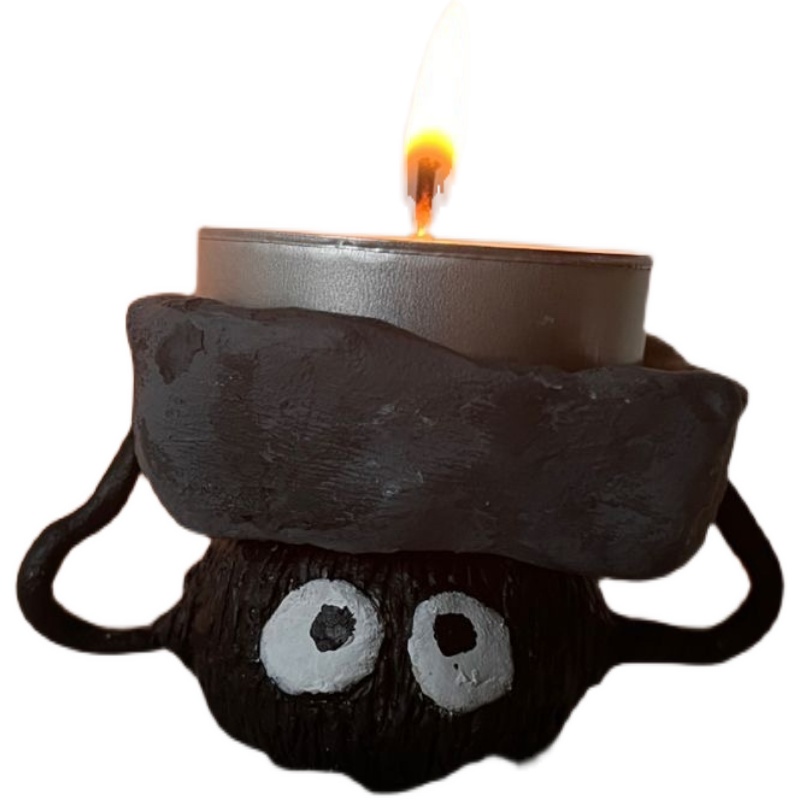 日系宫崎骏黑碳烛台创意可爱卡通桌面装饰复古烛台铸铁油灯蜡烛台