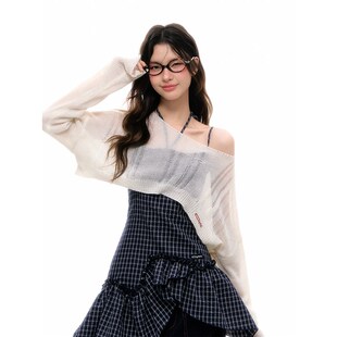 CyNi  轻薄透气镂空长袖圆领宽松上衣短款破坏套头罩衫针织T恤女