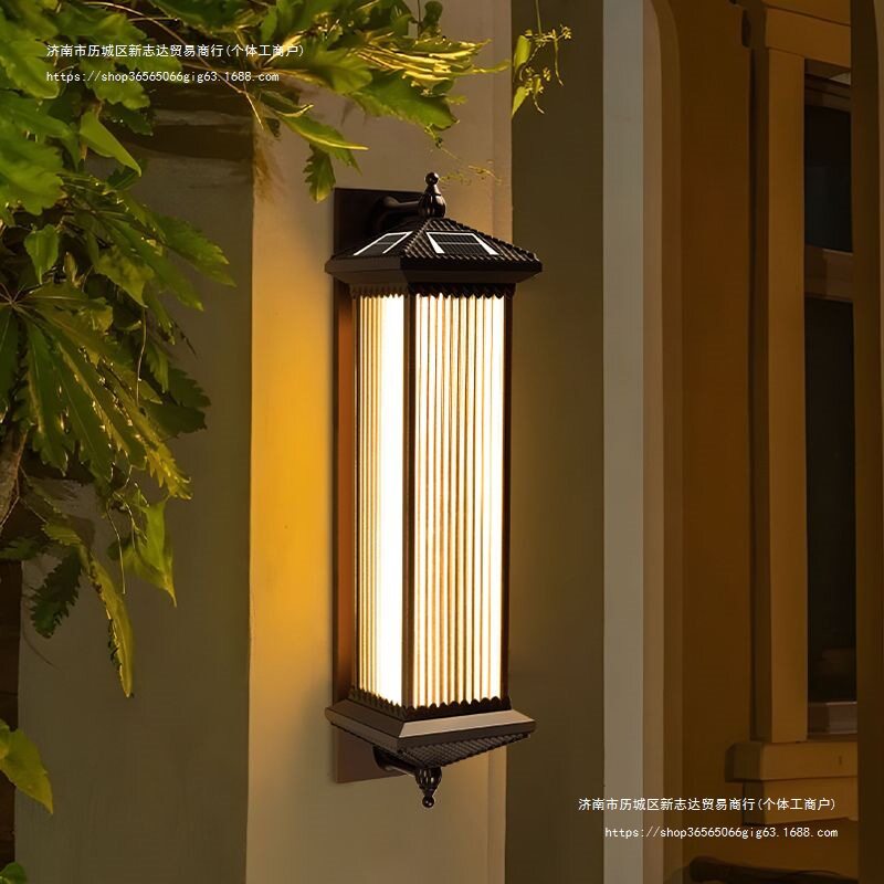 太阳能壁灯室外防水家用花园别墅庭院灯户外露台门口景观灯外墙灯