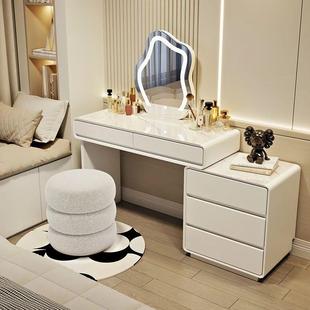 2025现代简约奶油风踢脚线梳妆台卧室收纳五门可伸缩多功能化妆桌