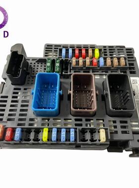 保险丝盒9813136880适用标致508 2011-2015雪铁龙C4L 2012-2019