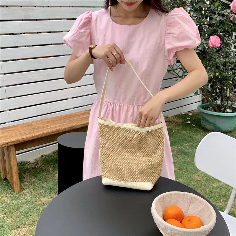 夏天包包女2024新款韩系草编包休闲时尚简单百搭慵懒风单肩水桶包