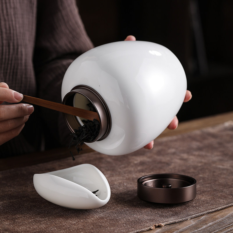 手工原矿羊脂玉瓷茶叶罐合金盖陶瓷密封罐防潮家用储茶罐德化白瓷