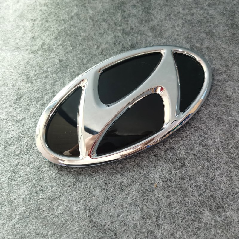 适用于19款菲斯塔车标银色前保险杠标志菲斯塔中网标志后尾门标