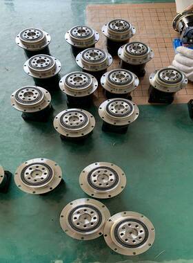 AD10盘式星减速机N4D140兰盘ND140-L1行式输出精密行法星减速机