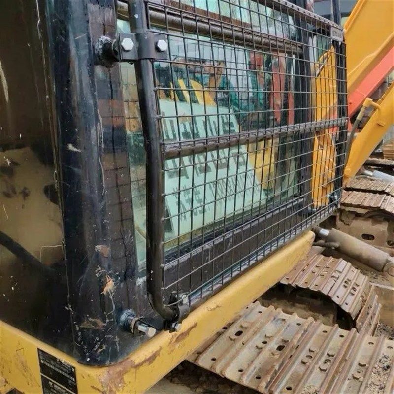 挖掘机防护网前挡上/前挡下/上下一体加密加粗通用玻璃保护网