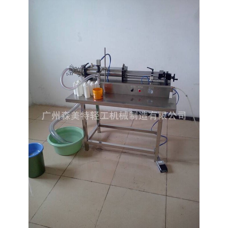 胶水液体灌装机 液体胶水灌装机 小型汽车玻璃水半自动灌装机
