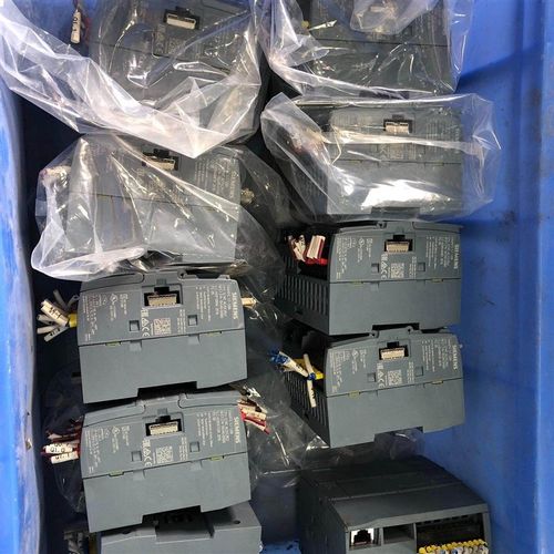 PLC  S7-1200 CPU 121