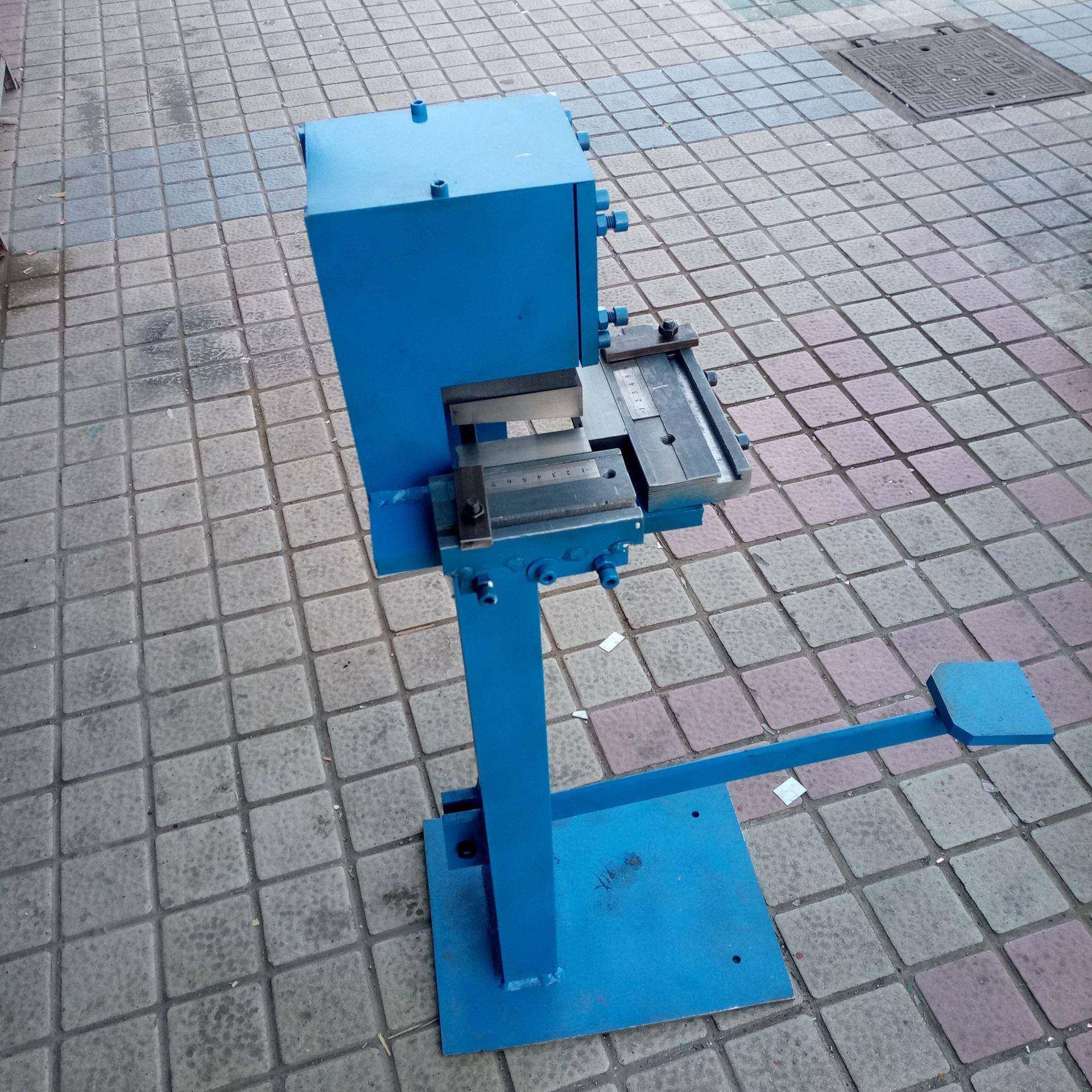 脚踏气动90B剪角机 不锈钢铁皮铝板金刚网脚踩式冲角器,包装,五金配件包装,淘宝优惠券,粉丝福利购,淘宝优惠卷