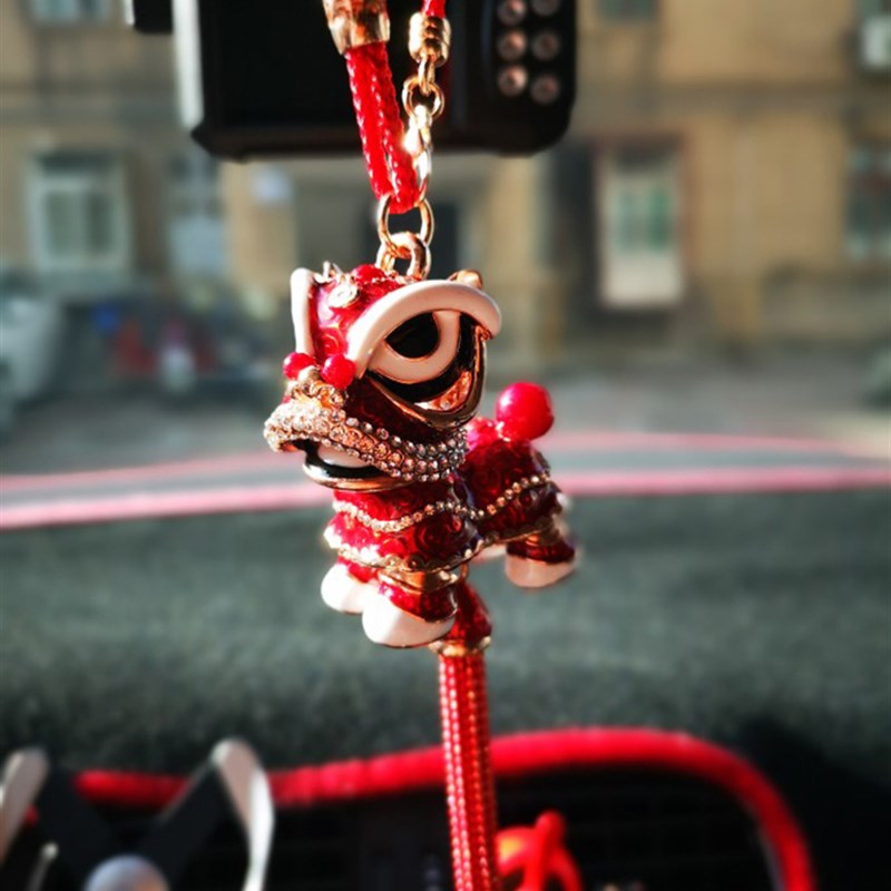 车载舞狮汽车挂件车内吊坠装饰用品大全女神款网红醒狮吊饰男个性