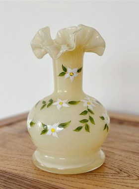 OOOOH中古风古典雅致奶白手绘玻璃小花瓶裙边瓶口插花水培家居